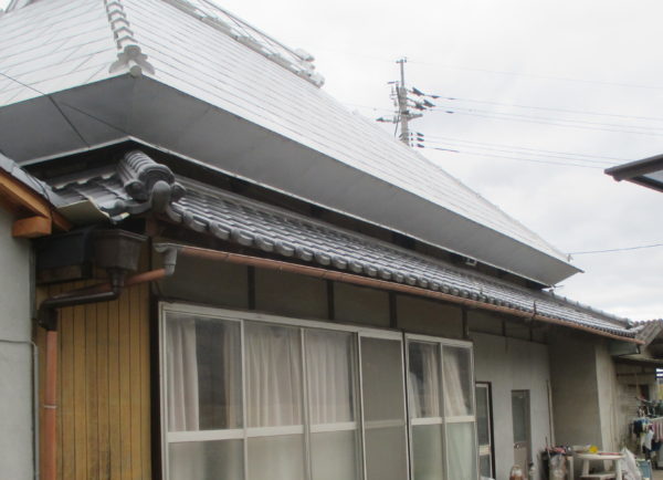 屋根リフォーム　雨漏り修理　瓦葺き替え　岡山