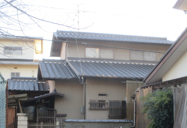 屋根リフォーム　瓦葺き替え　雨どい取り換え　岡山