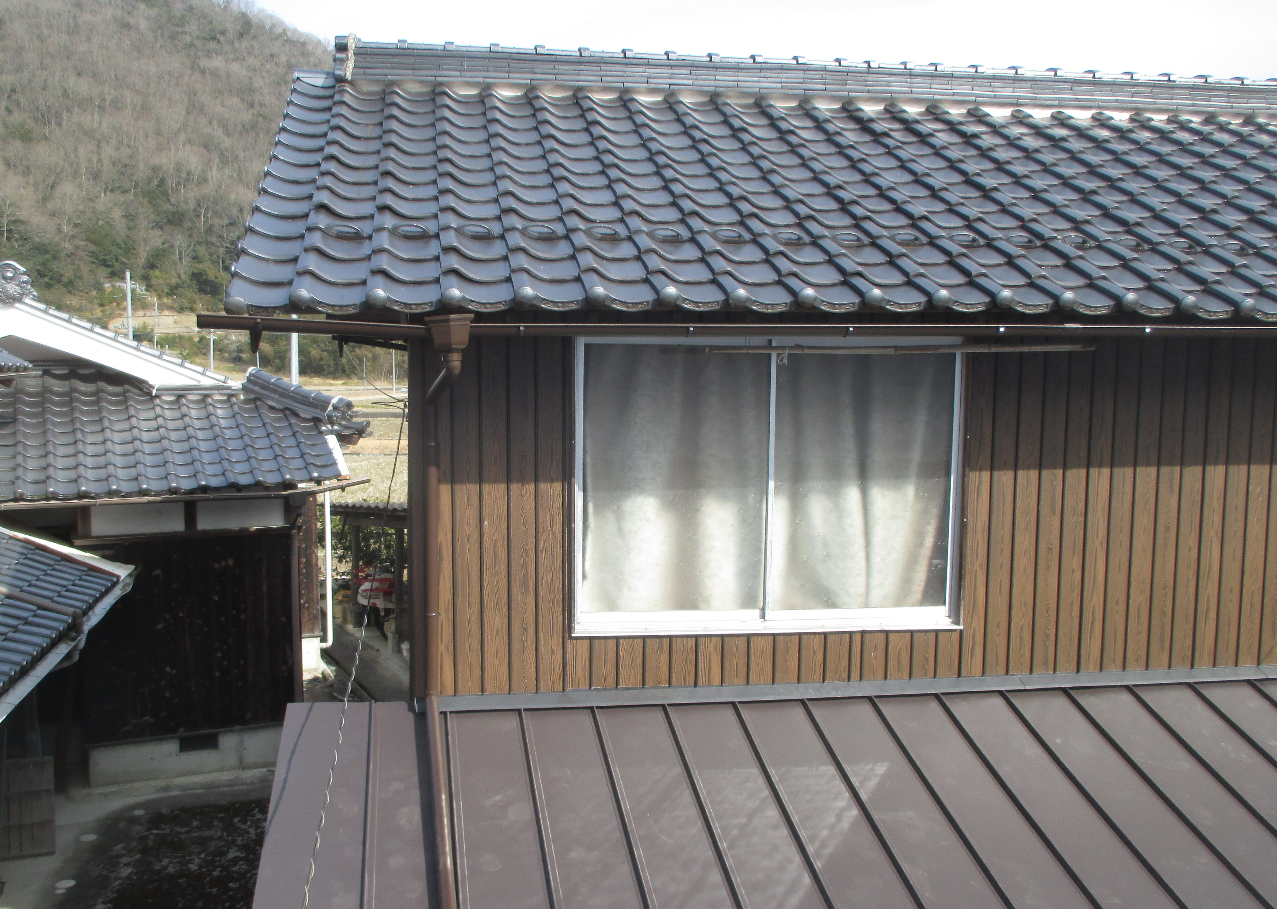 屋根工事　板金屋根　雨どい取り換え　岡山