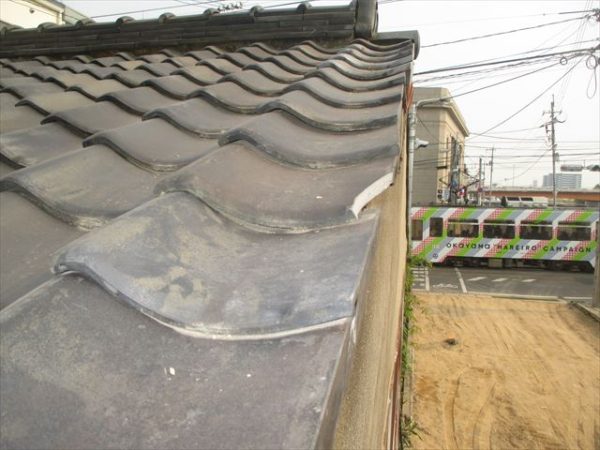 岡山市中区　屋根工事　雨漏り修理　ケラバ瓦破損