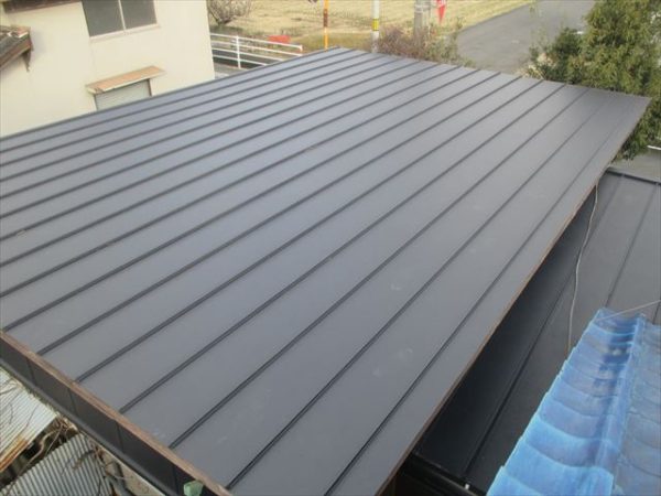 岡山市南区で屋根工事　カバー工法　雨漏り修理　完成