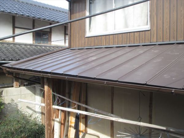 岡山県赤磐市で屋根工事　板金工事　ガルバに取り替え