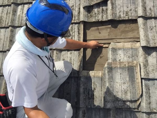 岡山市北区　雨漏り修理　防水紙かなり劣化が進んでいます