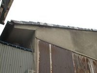 岡山市中区　屋根瓦ケラバ部分の割れ瓦差し替え工事